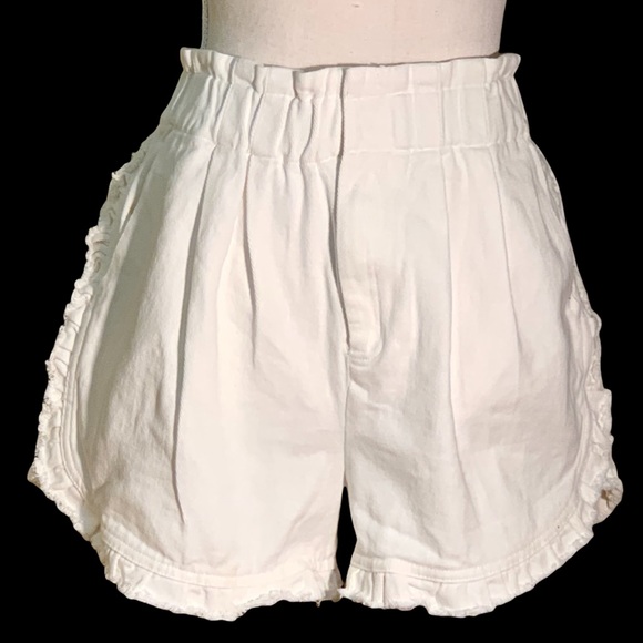 Very J Pants - NWT, Very J, White Denim Paper Bag Shorts